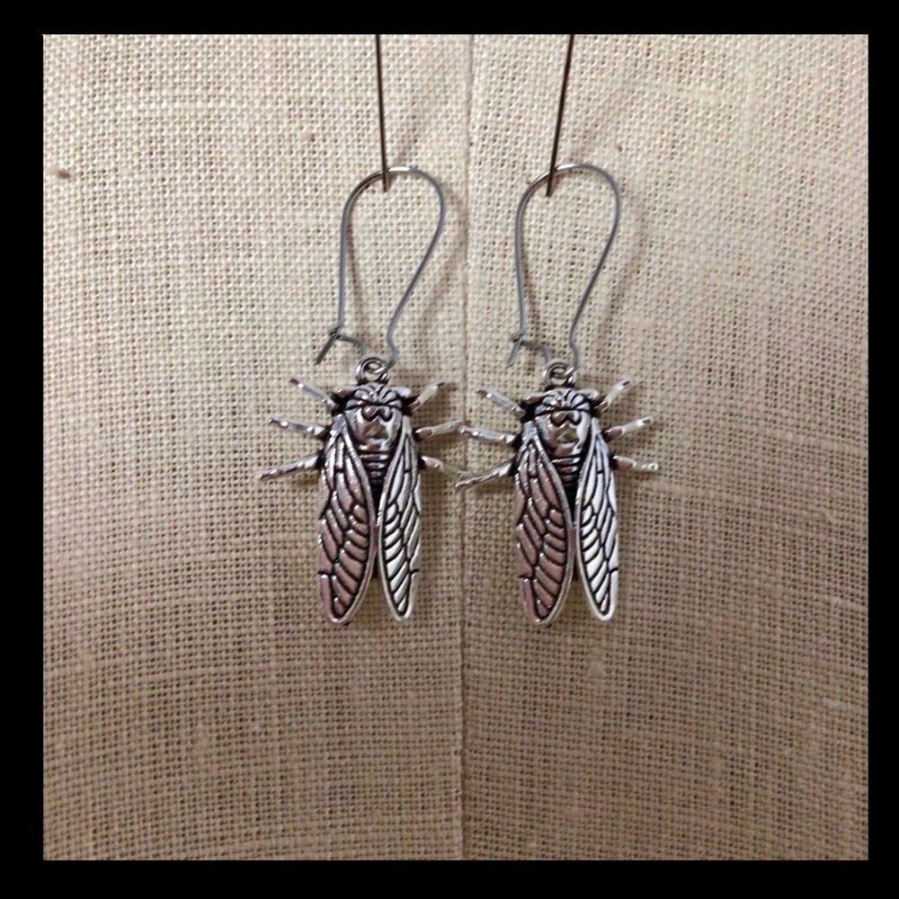 Cicada Bug Insect Earrings Dangle Hook Gothic
